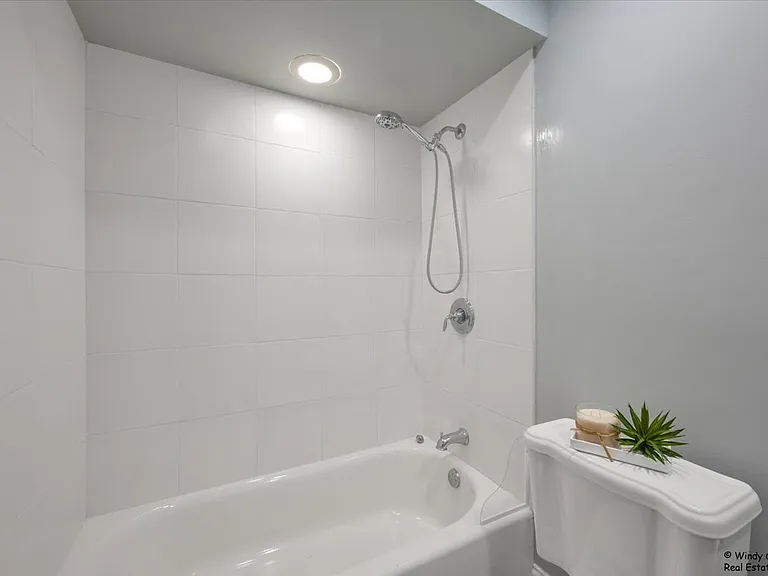 510 Shorely Dr #201 — Photo 13