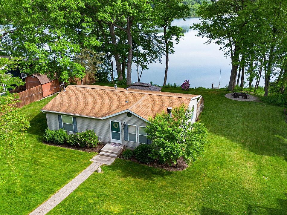 1st image of 308 Lake Shore Dr