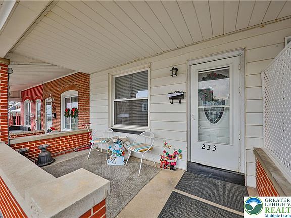3rd image of 233 E South St
