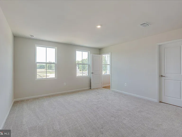 18045 South Village Dr — Photo 20