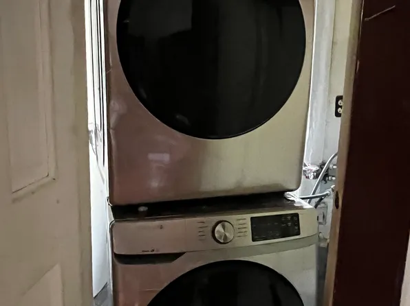 63 Canal St #1, Hinsdale, NH 03451