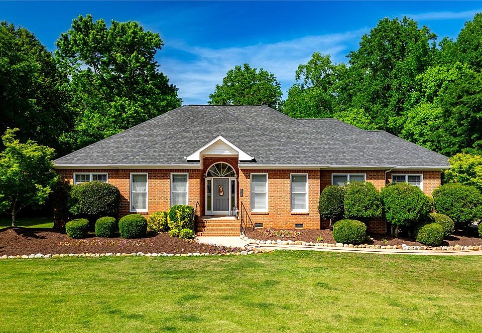 1st image of 117 Winding Creek Rd