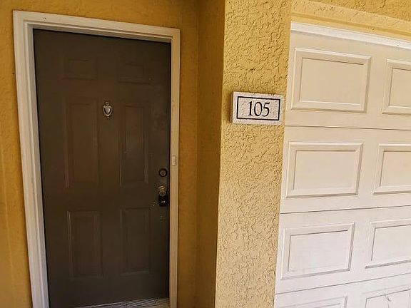 3rd image of 6119 Metrowest Blvd Unit 105
