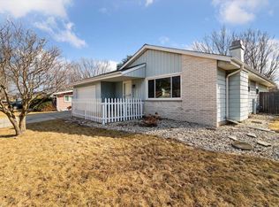 27 E Ash Ln, Milton, WI 53563