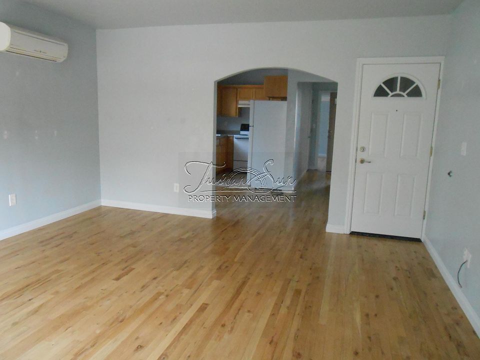 2nd image of 1940 Shasta St APT 1