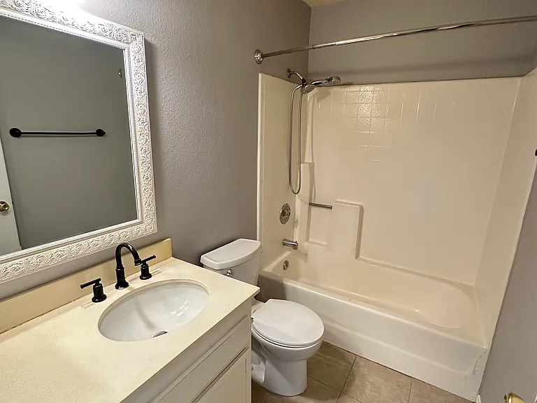 1153 Arbor Ln — Photo 21