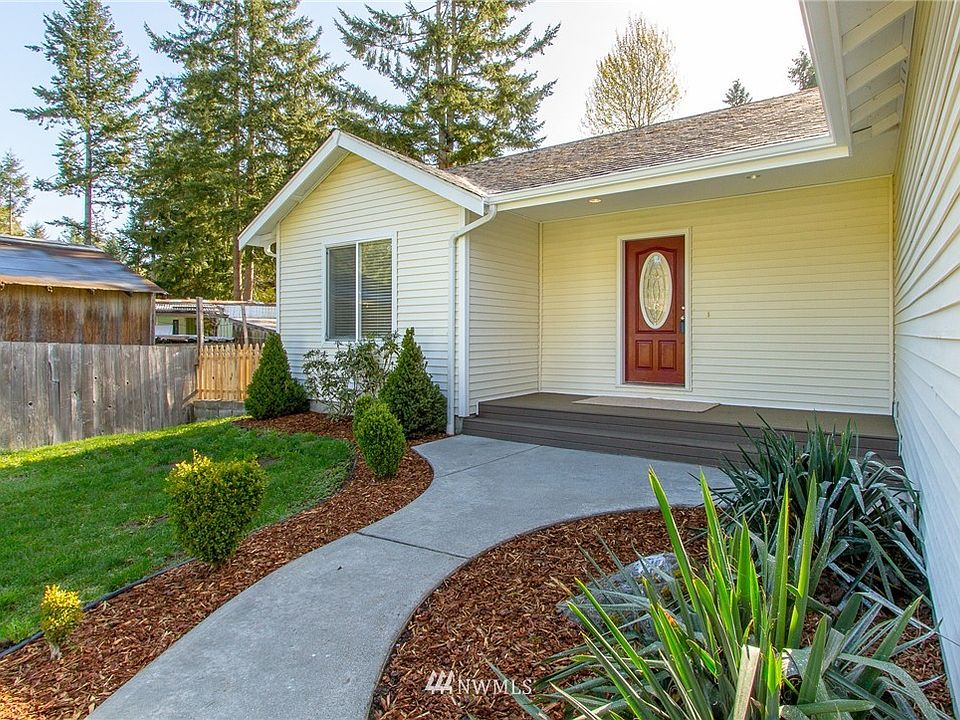 1st image of 11313 202nd Avenue