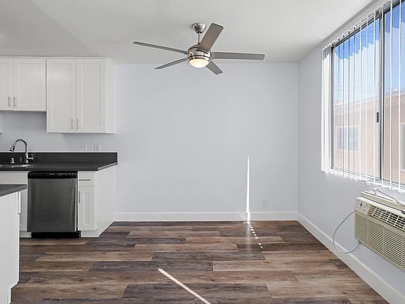 5th image of 11677-11683 Goshen Ave #208