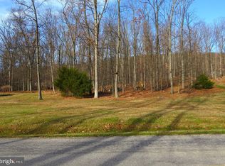 1270A Glatco Lodge Rd, Hanover, PA 17331