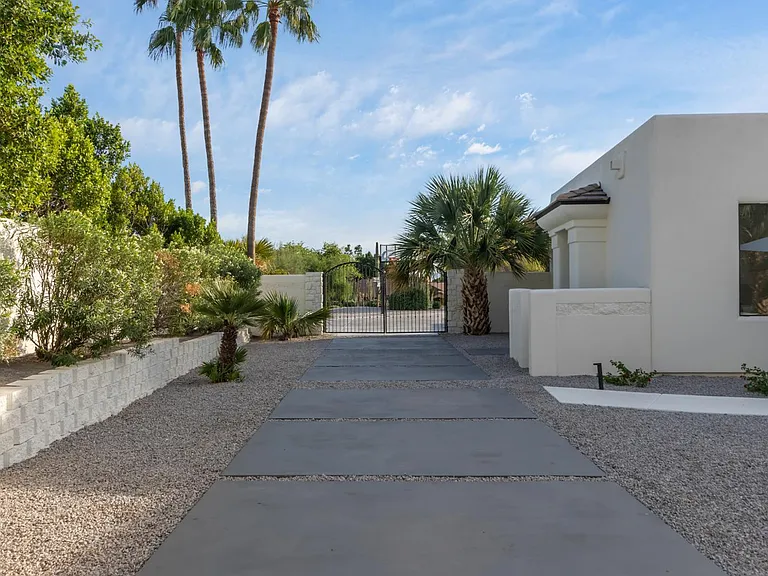 5316 E Royal View Dr S — Photo 46