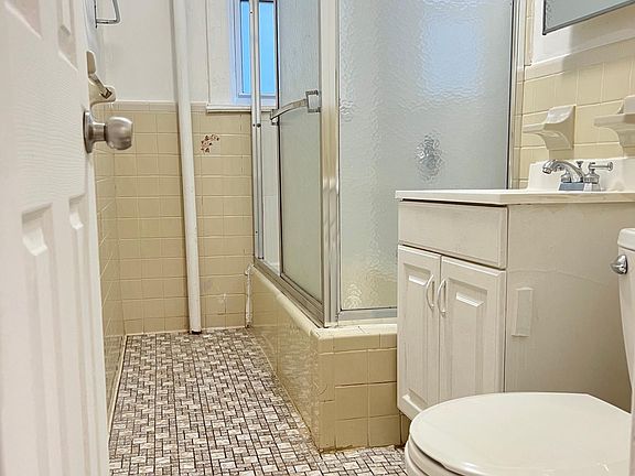 5th image of 78 Avenue U #2