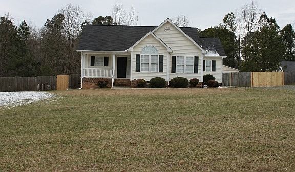 Front of Home and Lot