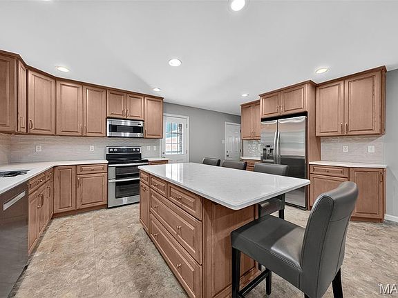 2nd image of 12230 Blackheath Ct