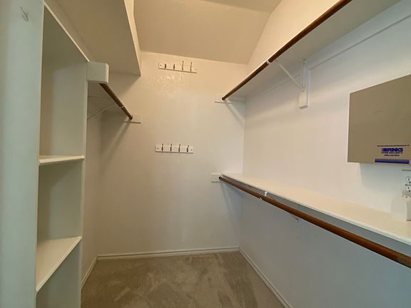 2nd image of 5609 Vineyard Ln