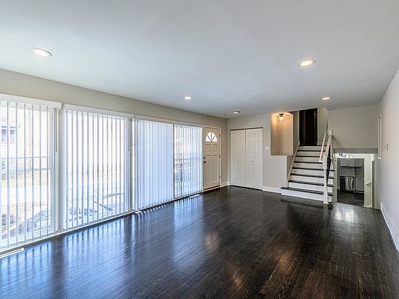 4th image of 16039 Marion Dr