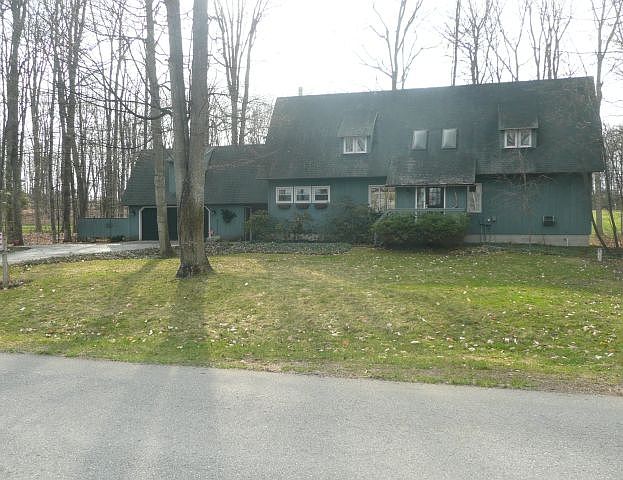 2nd image of 134 N West Torch Lake Dr