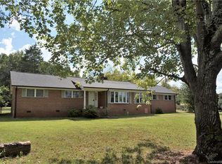 202 Sandy Ford Rd, Mount Holly, NC 28120