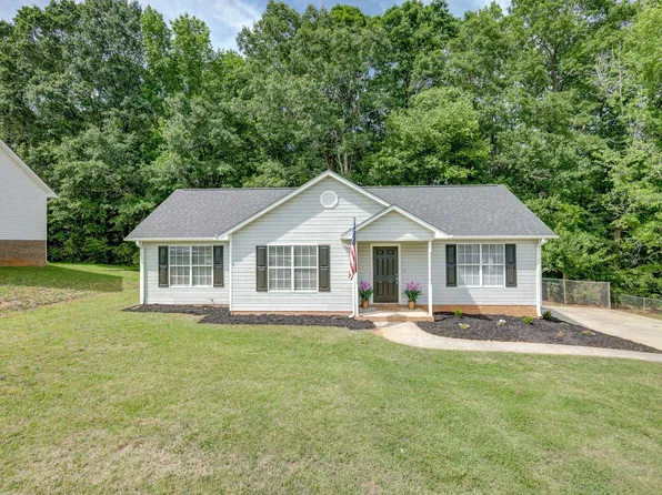 165 Belle Flower Ct, Spartanburg, SC 29303