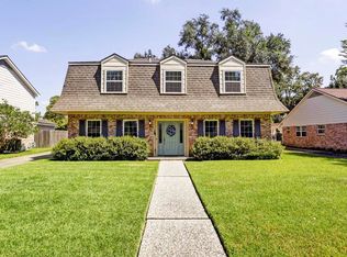 10822 Piping Rock Ln, Houston, TX 77042