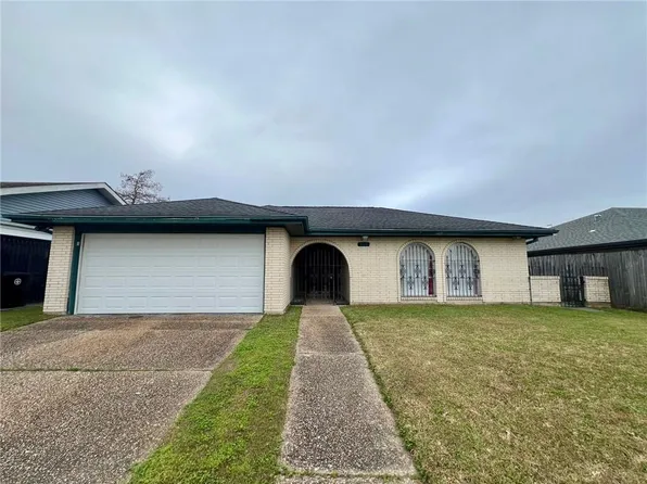 4556 Chantilly Dr, New Orleans, LA 70126