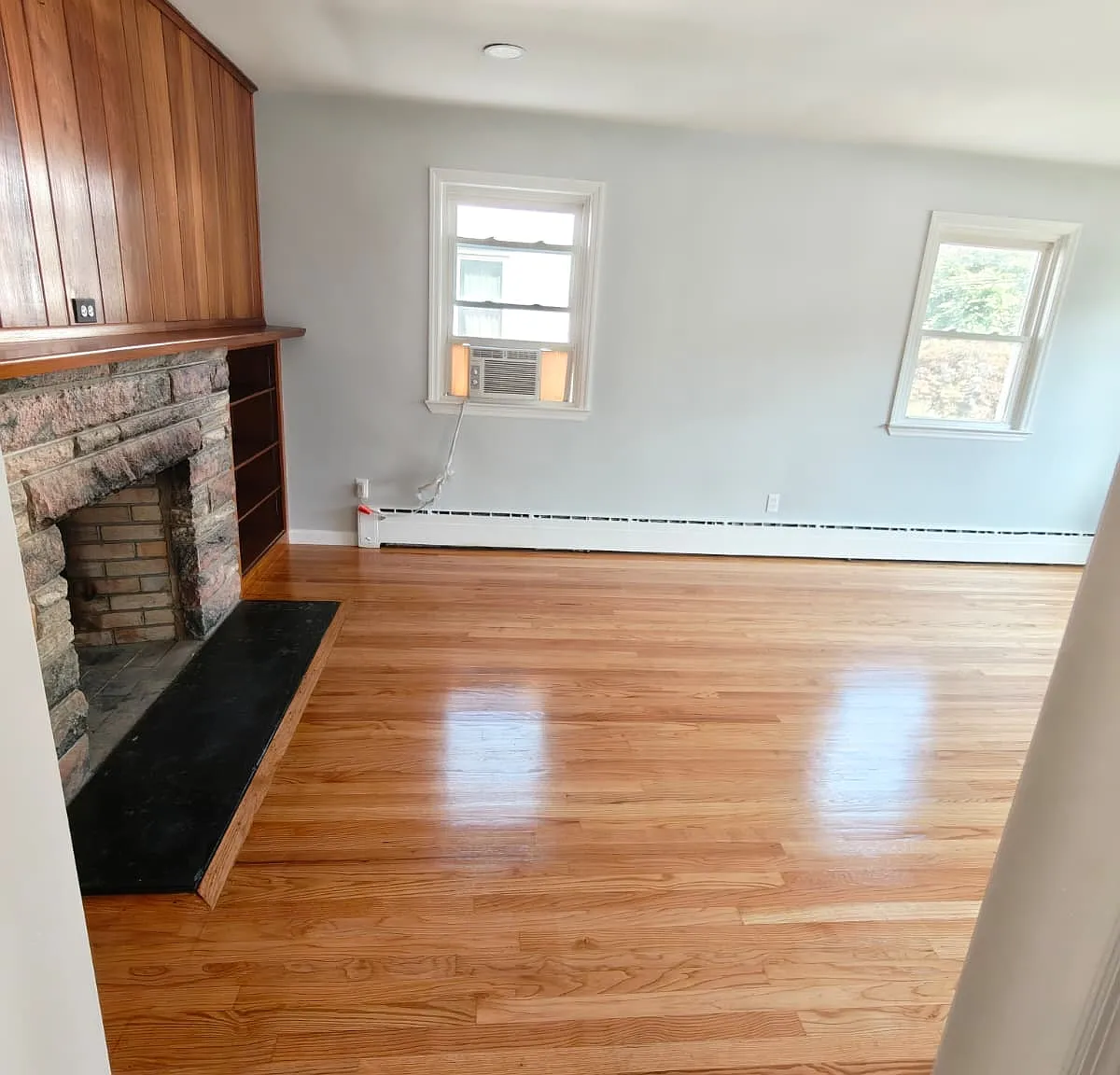 3 bed, 1340 sqft, $2,850 — Photo 4