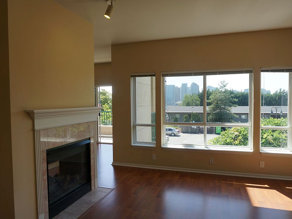 1st image of 12224 NE 8th St #300