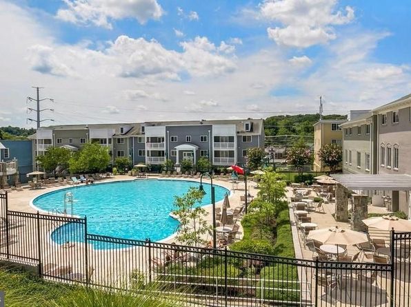 4079 S Four Mile Run Dr Unit 402