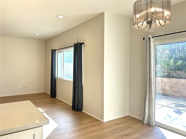 4432 Lilac Cir — Photo 3
