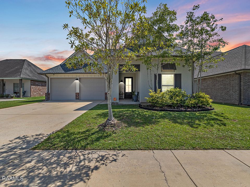 1st image of 108 Olivewood Dr