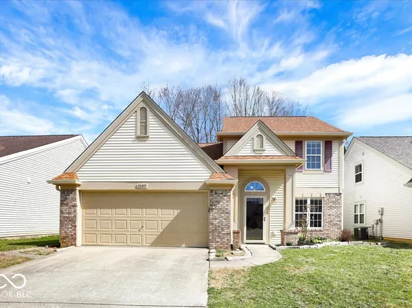 2107 S Bent Tree Dr, Bloomington, IN 47401
