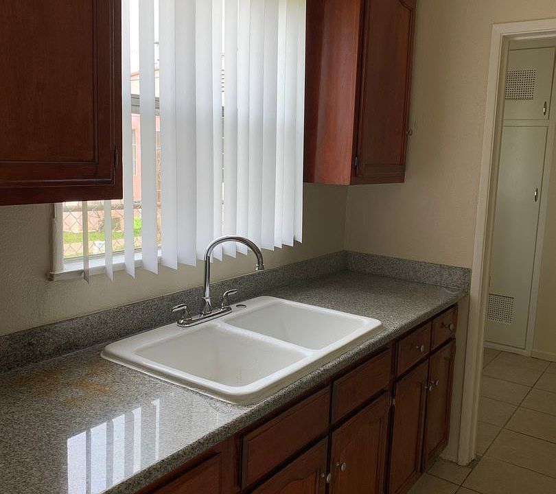 1st image of 1035 W 95th St #4880323