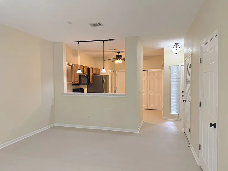 374 Scrub Jay Dr — Photo 10