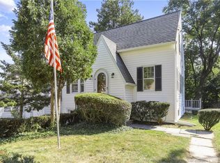 88 Hirsch Rd, Stamford, CT 06905