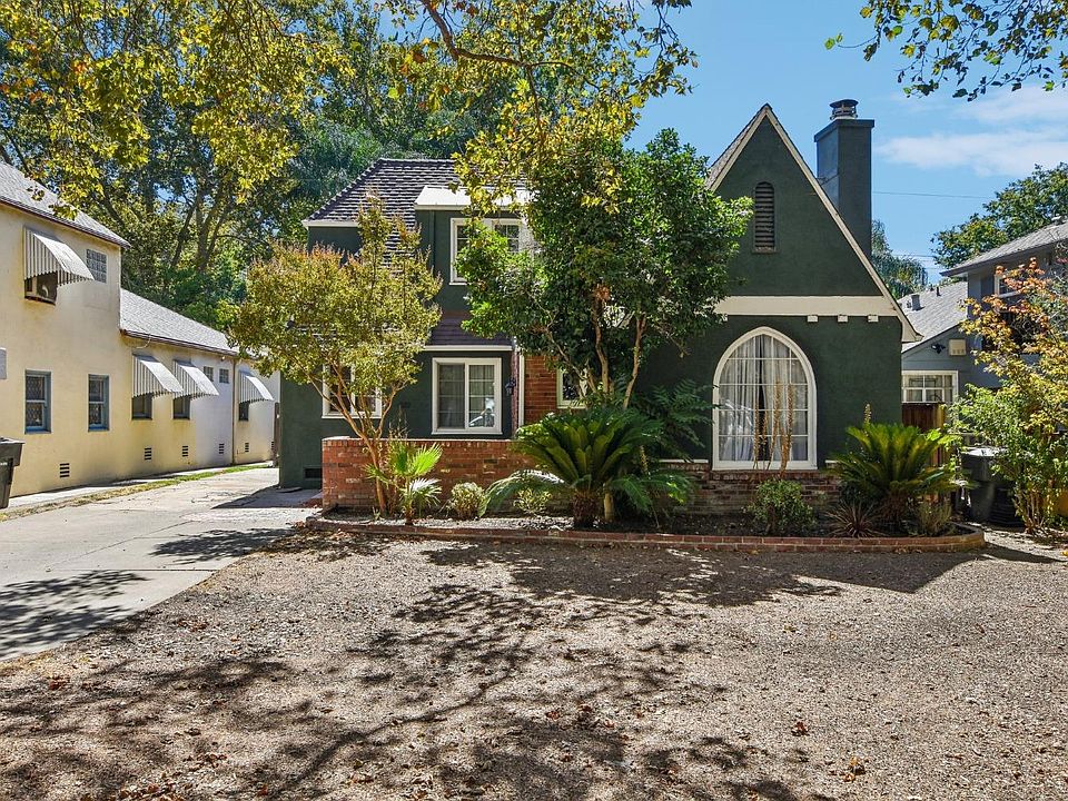 1st image of 2559 Land Park Dr