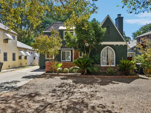 2559 Land Park Dr, Sacramento, CA 95818