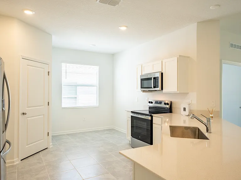 2015 Punch Bowl Ave #A — Photo 8