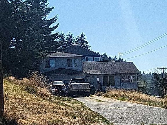 2nd image of 13407 12th Ave E