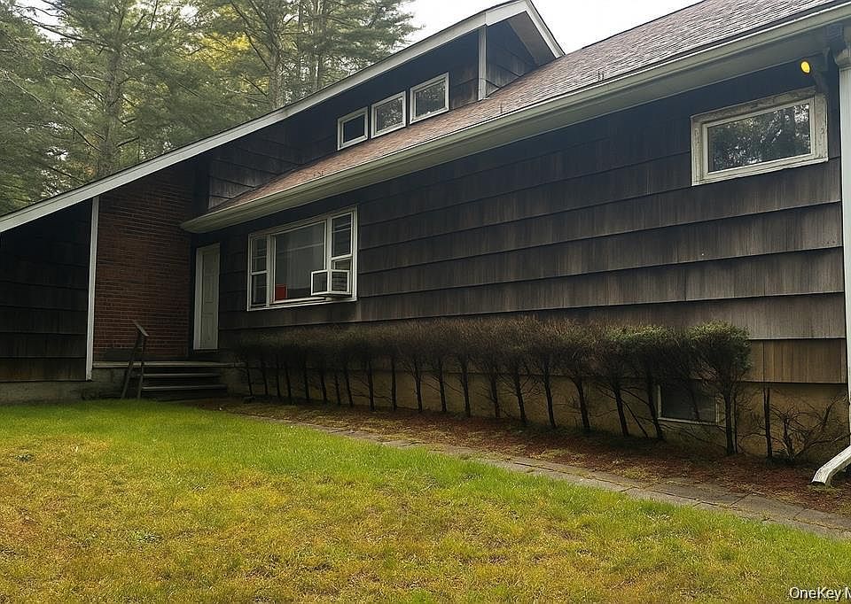 90 Hillside Road, Barryville, NY 12719 | Zillow