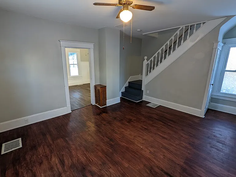 83 N Williams St — Photo 4