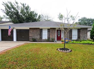 2415 Farriers Bend Dr, Friendswood, TX 77546