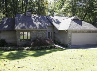 4005 Lake Springs Ct, Raleigh, NC 27613