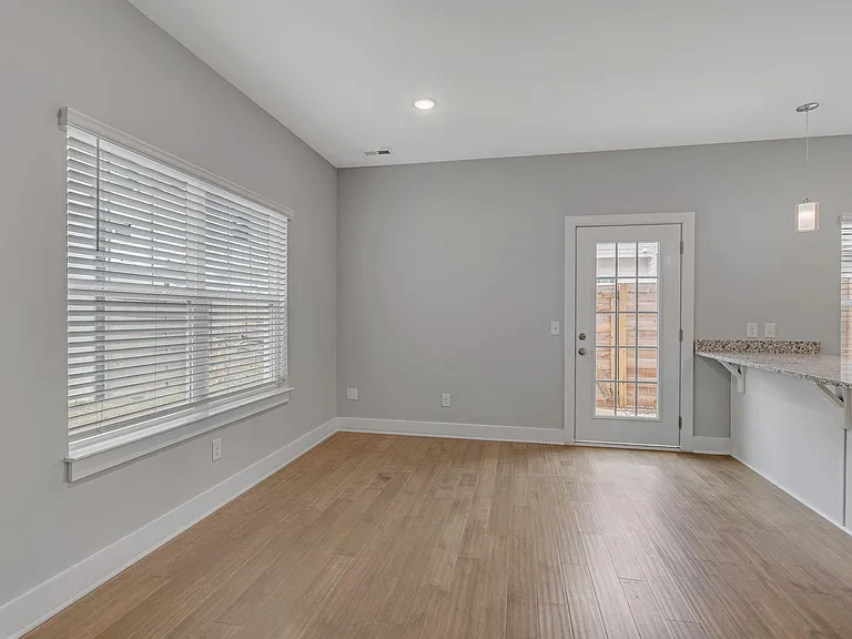 Robinsons Rowhouse Townhomes — Photo 18