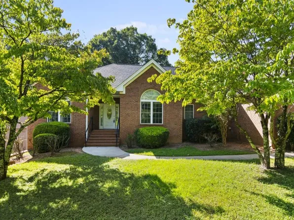 3127 Lee Cir, Buford, GA 30518