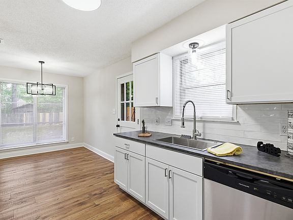 4th image of 5333 Mesquite Rd