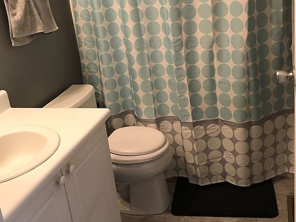 3rd image of 241 Glenkirk Dr