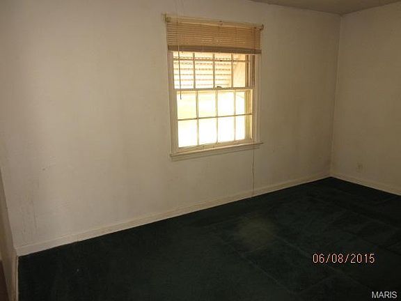 5th image of 732 Kelvin Dr