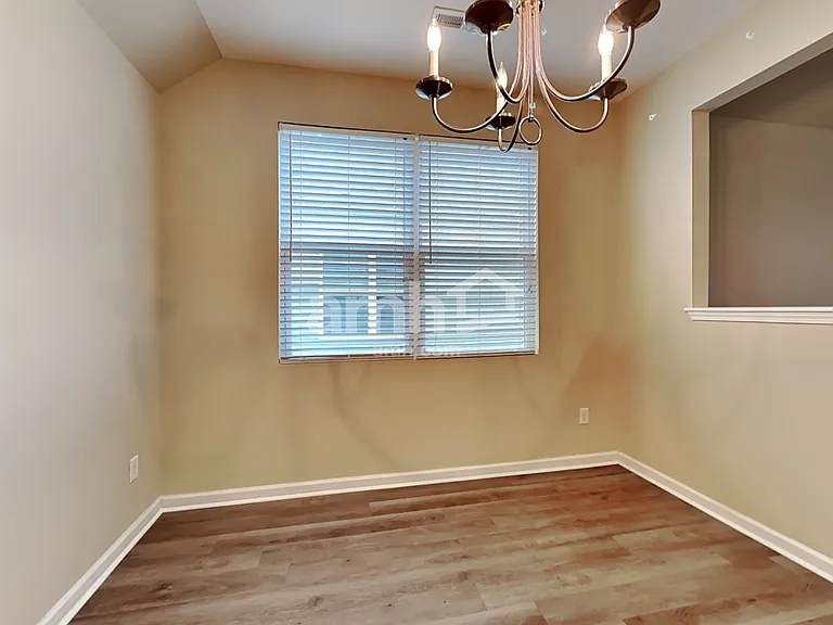 254 Cameron St — Photo 7