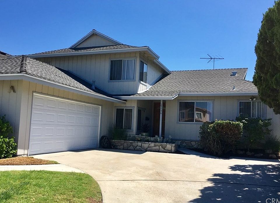 1st image of 23736 Livewood Ln