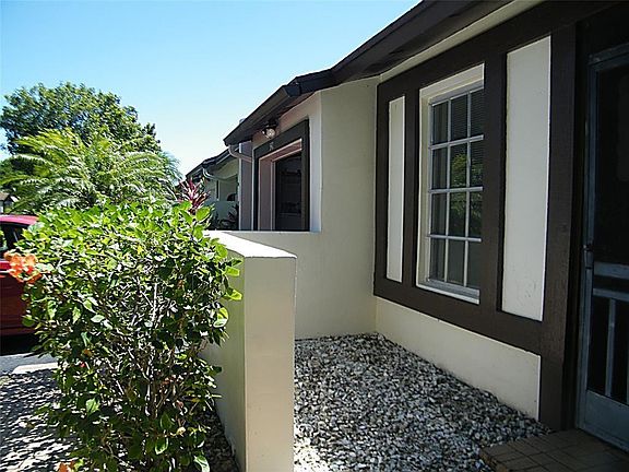 2nd image of 5411 Laurel Oak Street