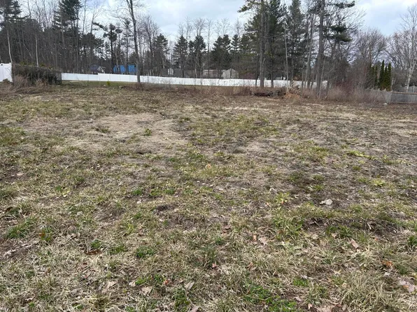 15 Forest Park, Waterville, ME 04901